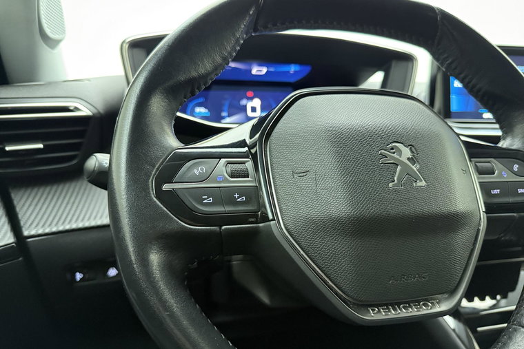 Vehicle Image 23