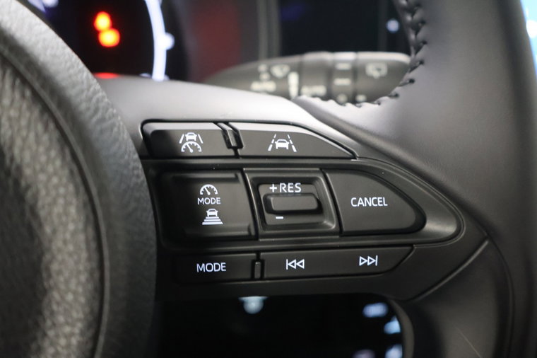 Vehicle Image 18