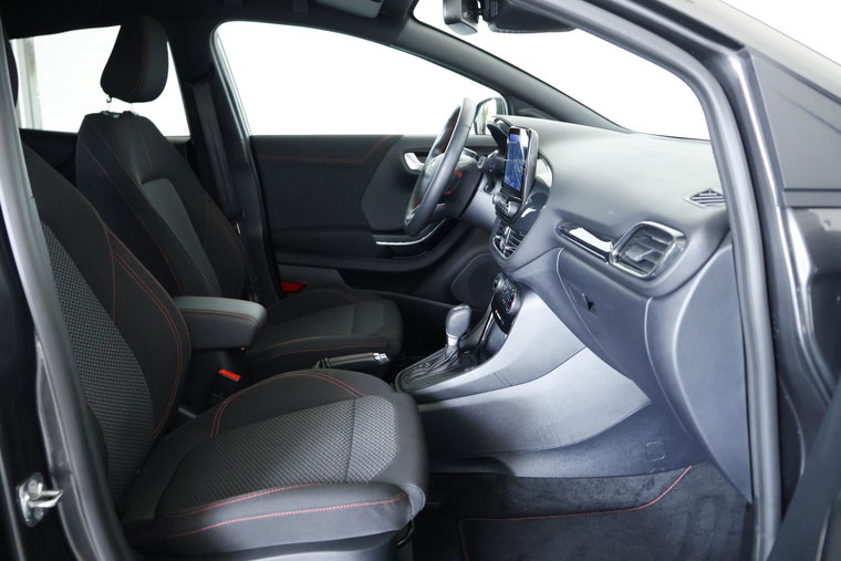 Vehicle Image 10
