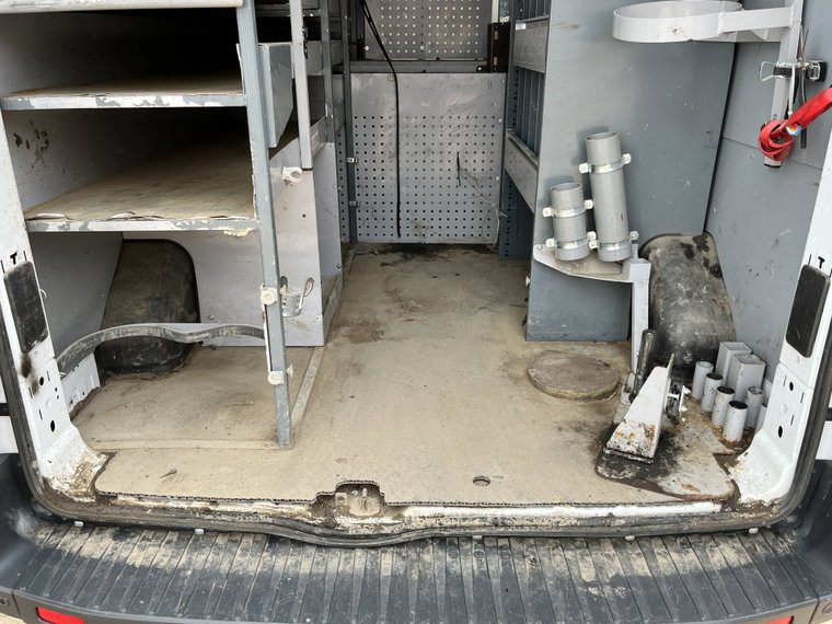 Vehicle Image 15