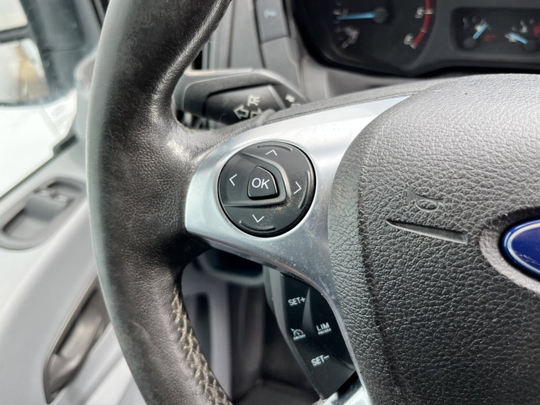 Vehicle Image 24