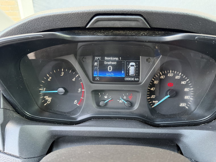 Vehicle Image 31