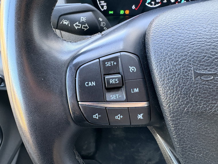 Vehicle Image 23