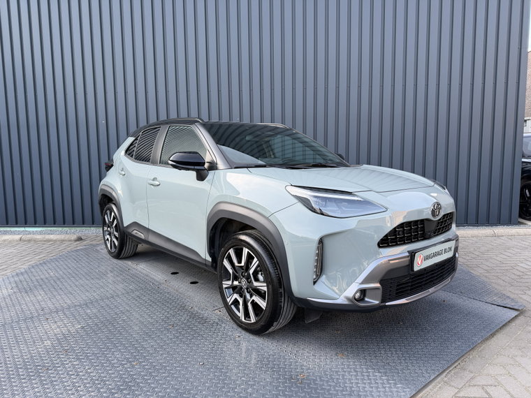 Vehicle Image 6