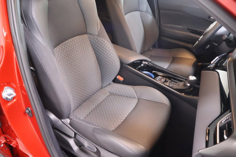 Vehicle Image 14