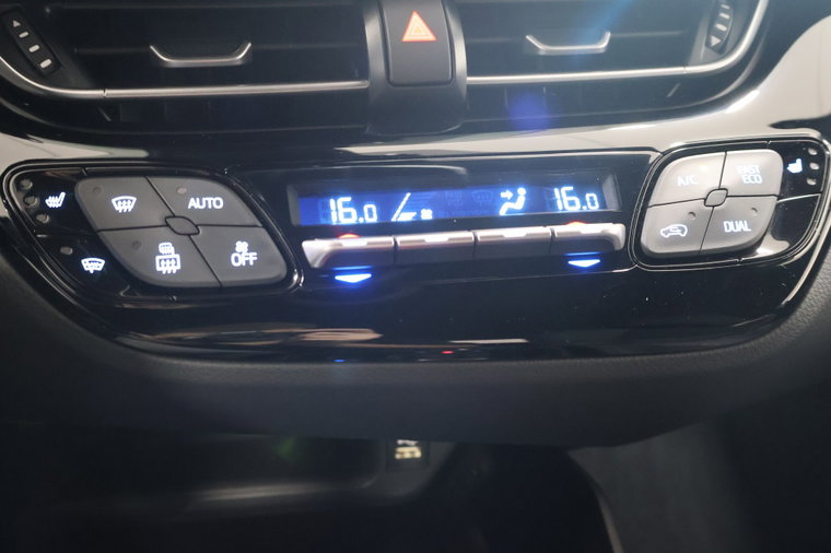 Vehicle Image 27