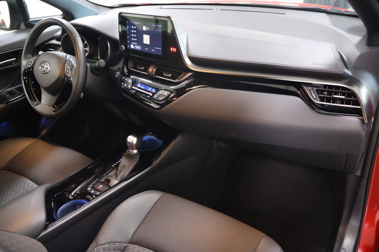 Vehicle Image 10
