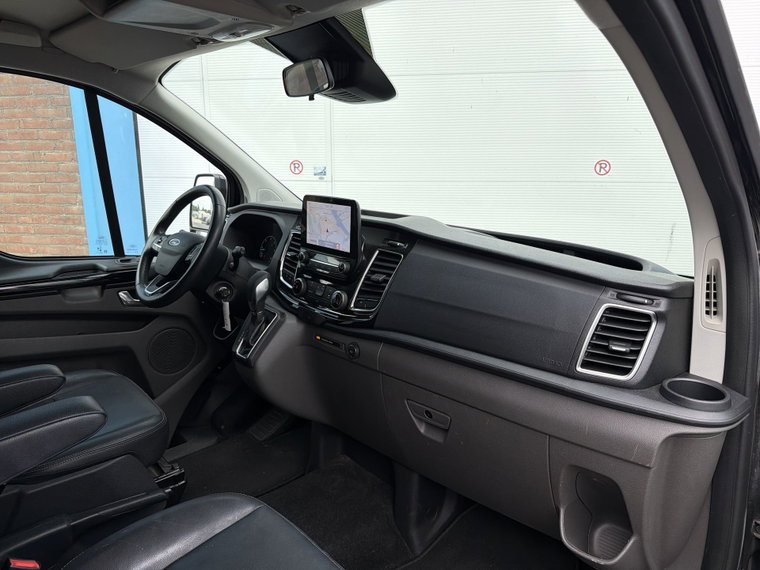 Vehicle Image 32