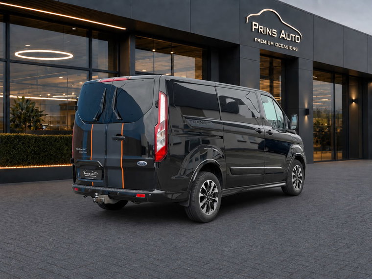 Vehicle Image 9