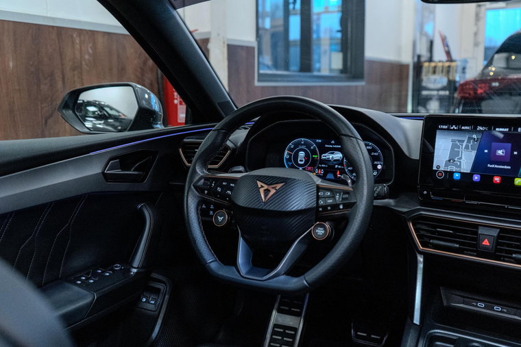 Vehicle Image 13