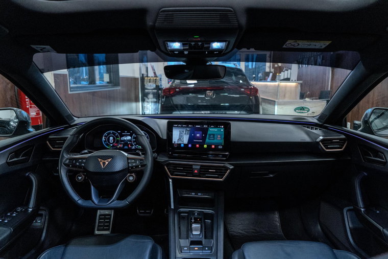 Vehicle Image 15