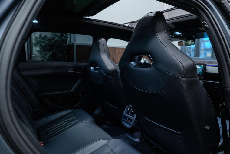 Vehicle Image 31