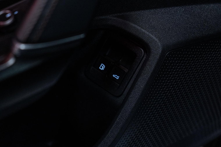 Vehicle Image 35