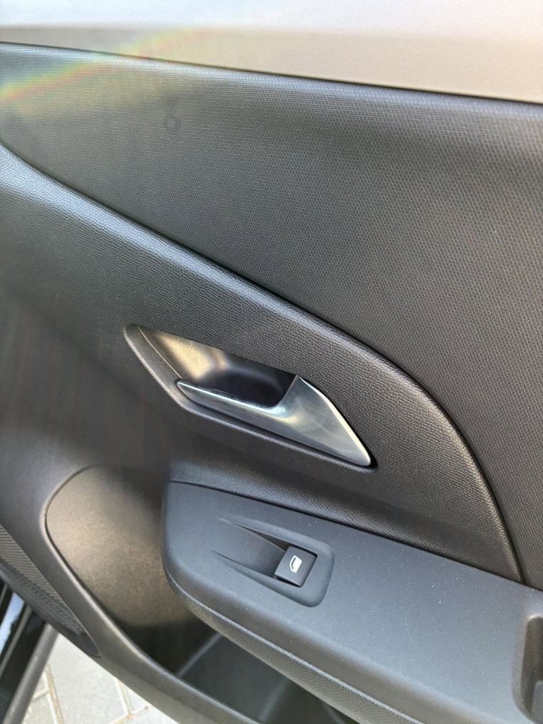 Vehicle Image 38