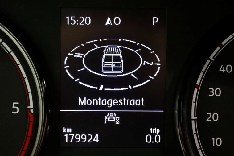 Vehicle Image 19