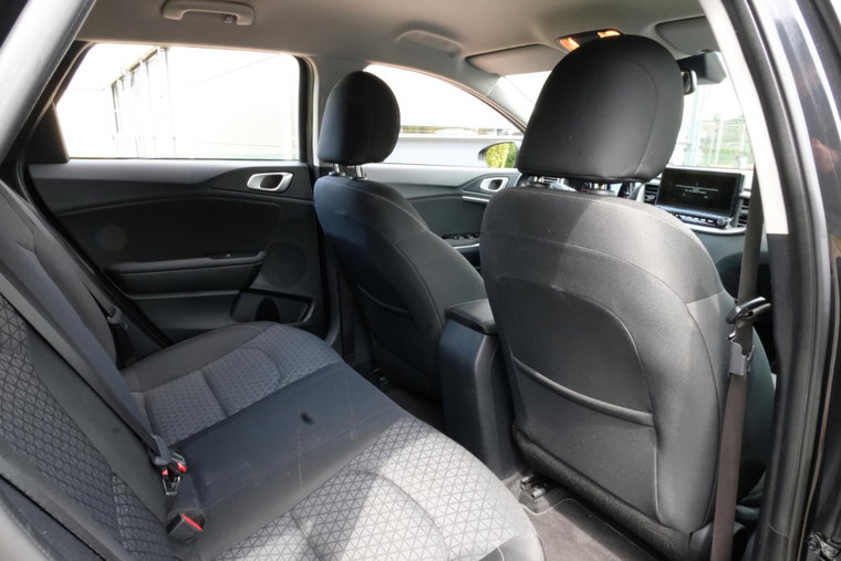Vehicle Image 11