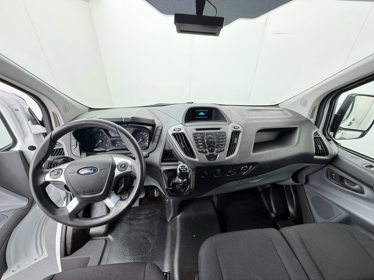 Vehicle Image 35