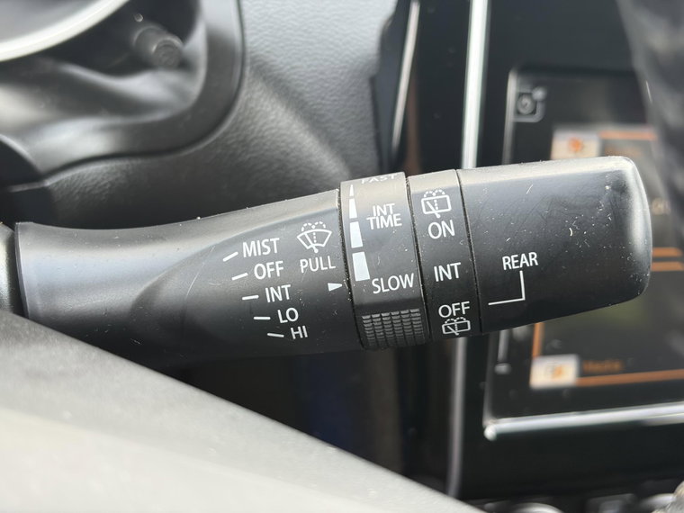 Vehicle Image 26
