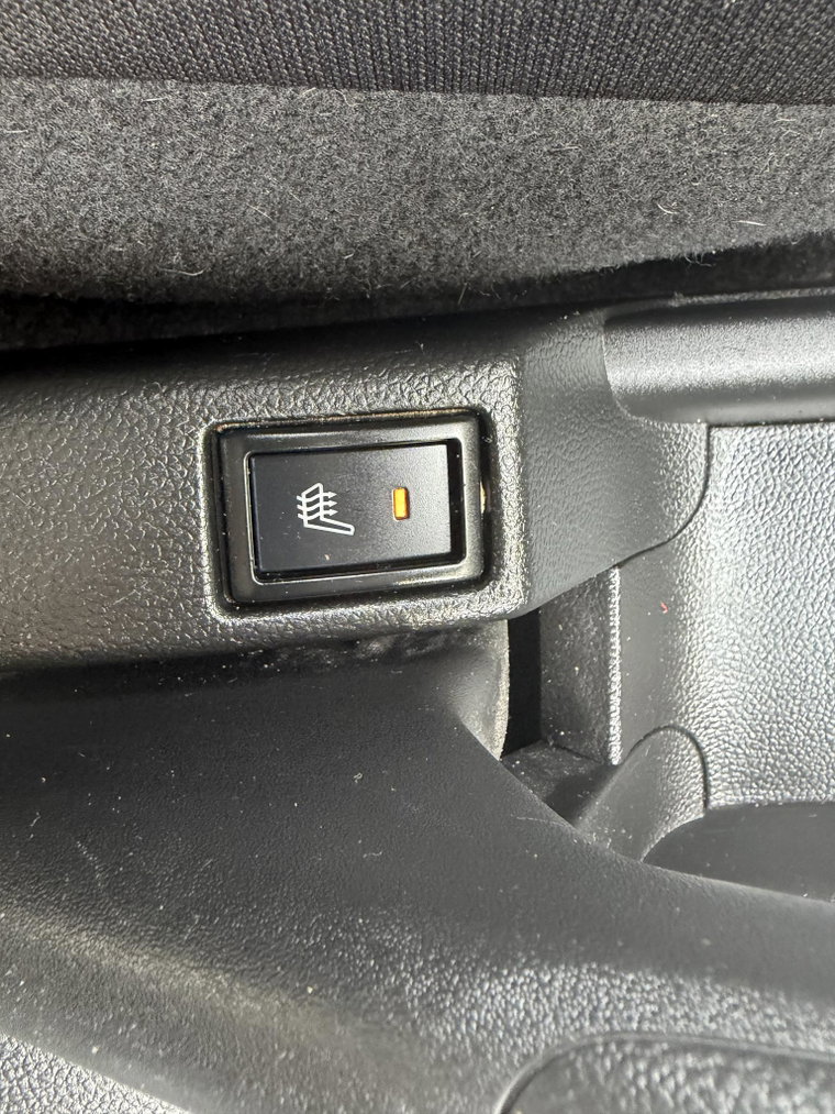 Vehicle Image 33