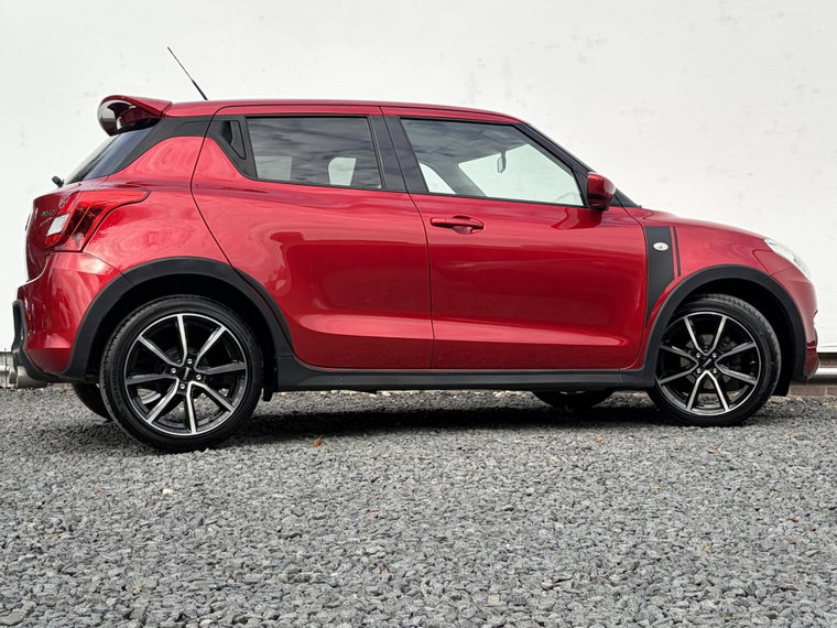 Vehicle Image 6