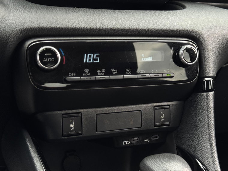 Vehicle Image 17