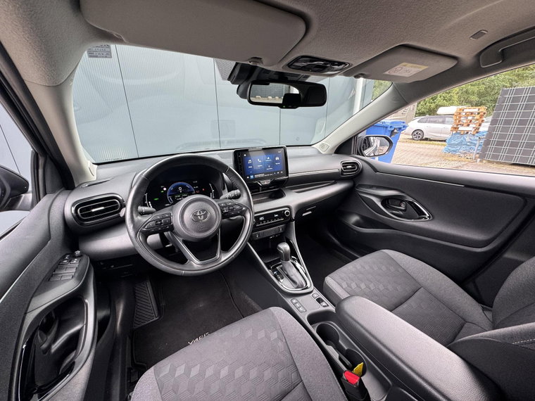 Vehicle Image 10
