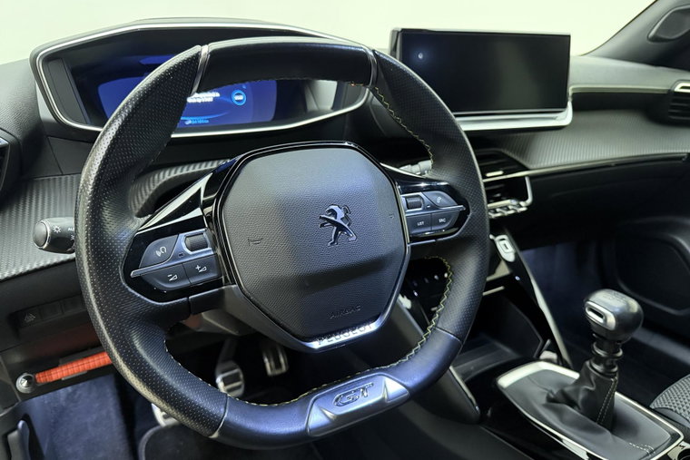 Vehicle Image 19