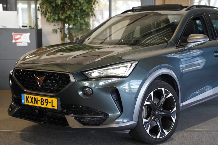 Vehicle Image 5