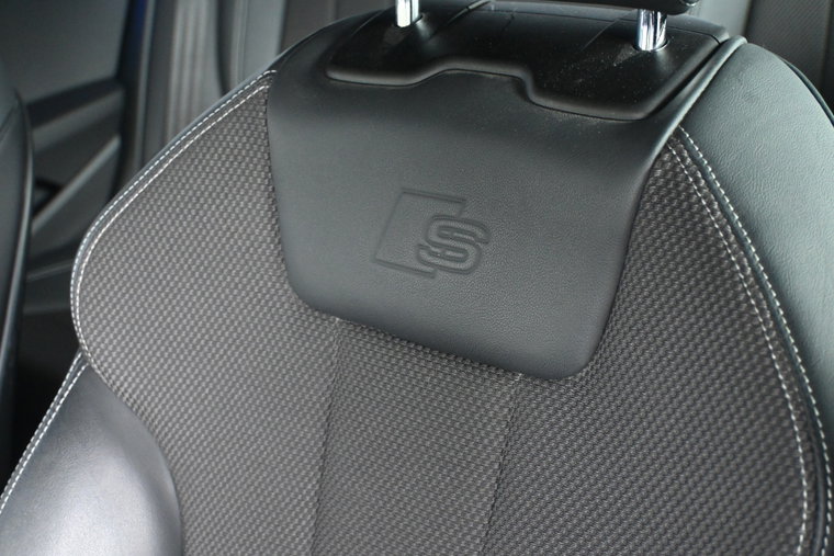Vehicle Image 27