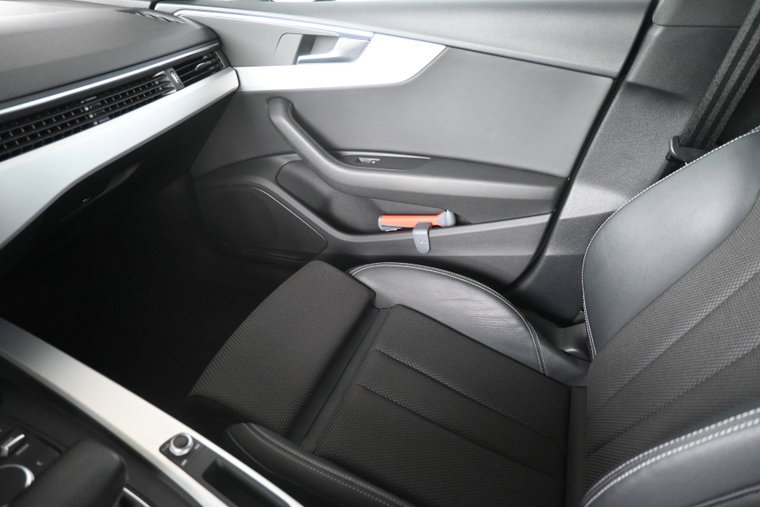 Vehicle Image 31