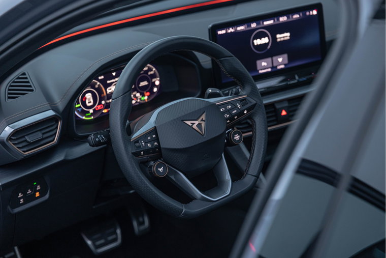 Vehicle Image 25