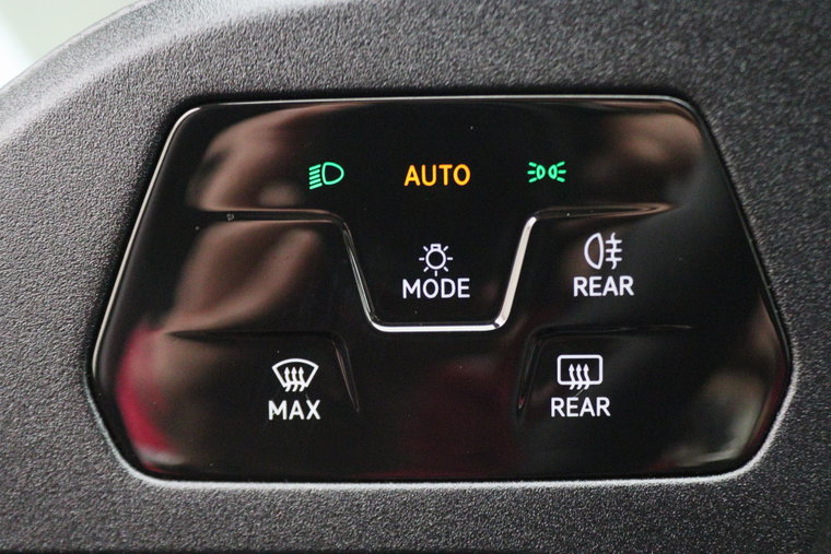 Vehicle Image 26