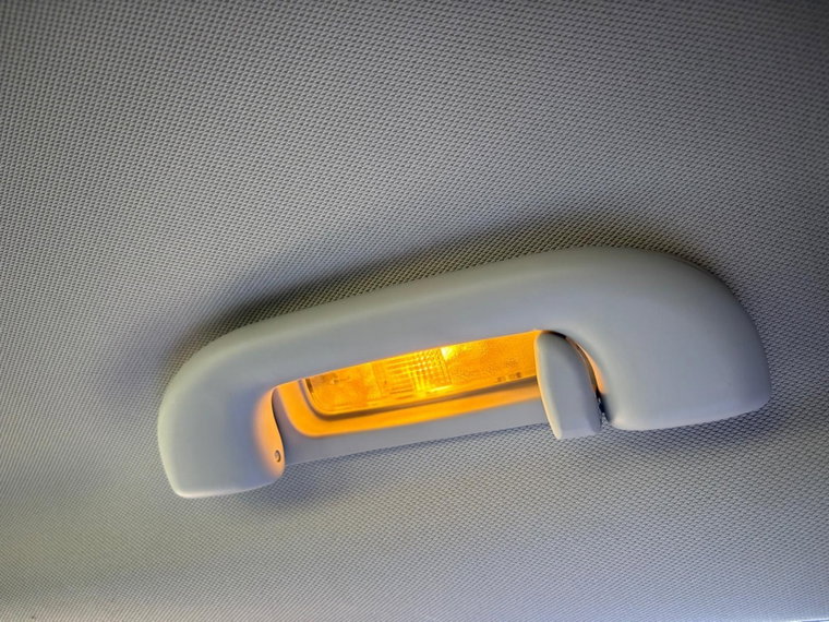 Vehicle Image 38