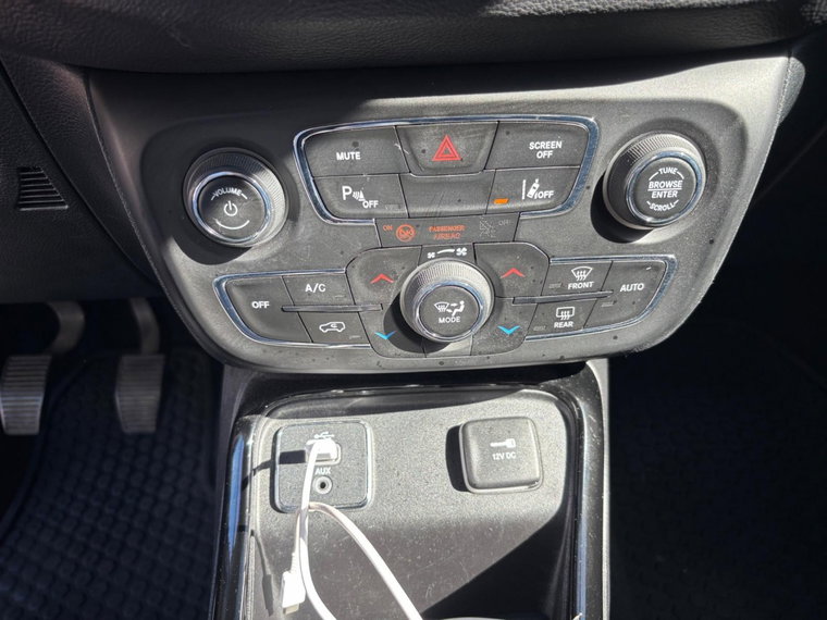 Vehicle Image 48