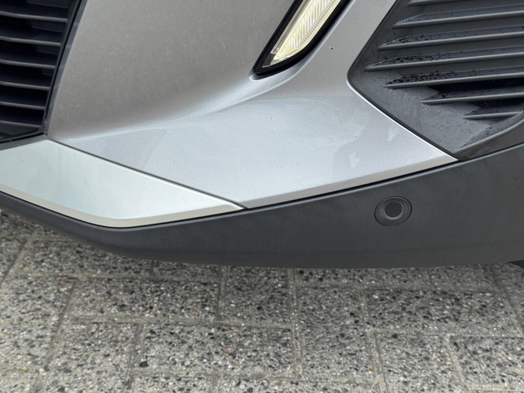 Vehicle Image 23