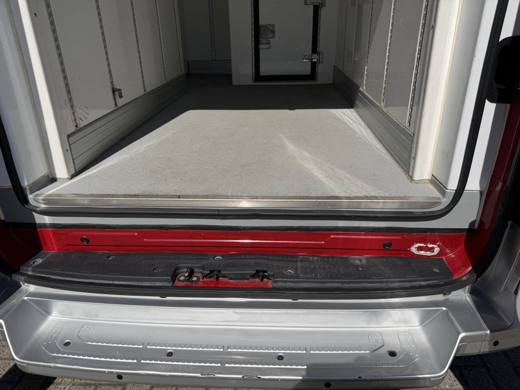 Vehicle Image 36
