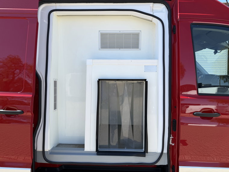 Vehicle Image 38