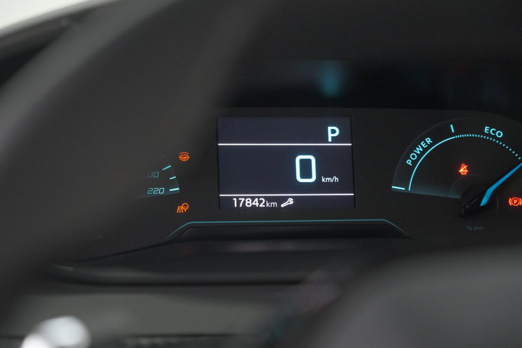 Vehicle Image 35