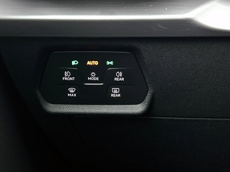 Vehicle Image 27