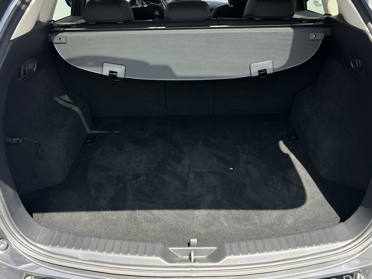 Vehicle Image 29