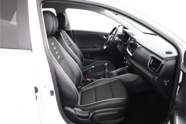Vehicle Image 35