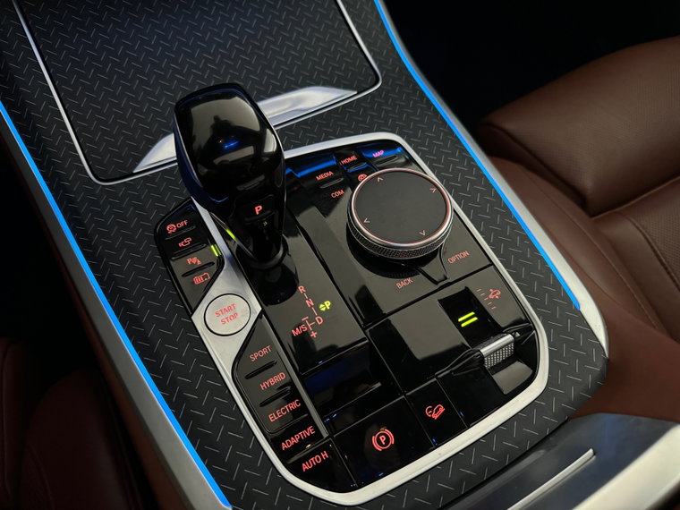 Vehicle Image 23