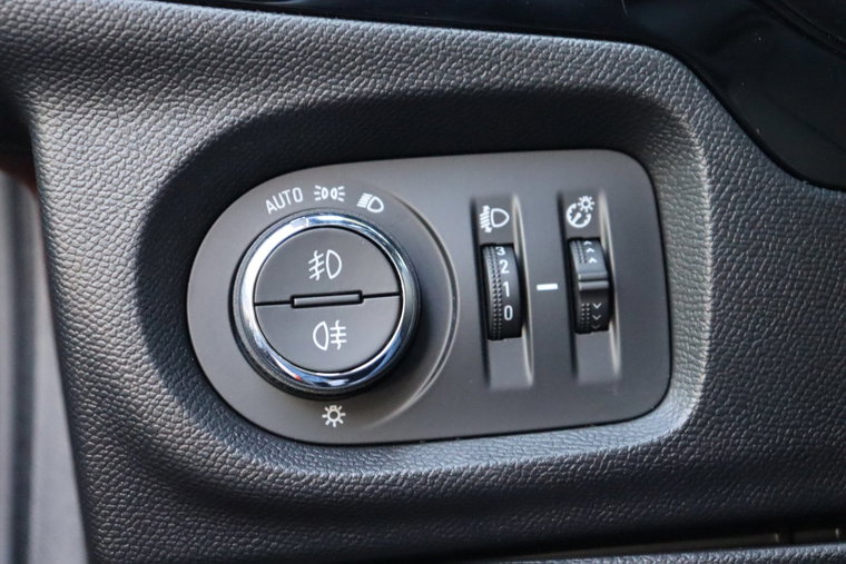 Vehicle Image 24