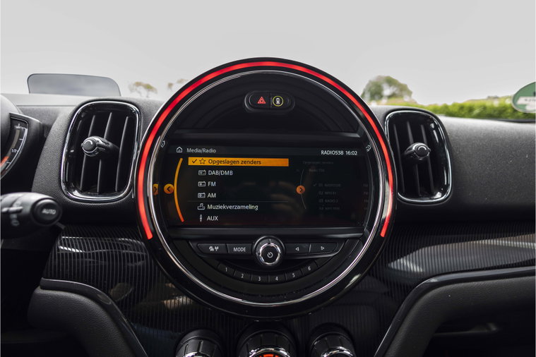 Vehicle Image 35
