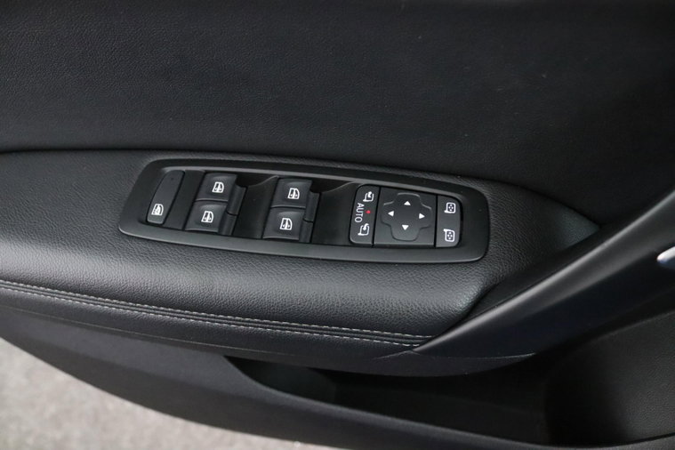 Vehicle Image 45