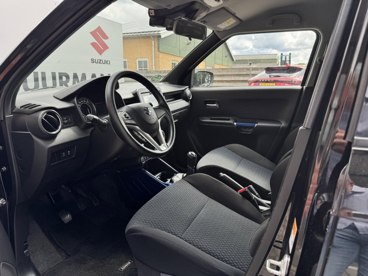 Vehicle Image 12