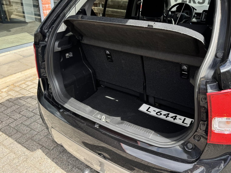 Vehicle Image 14