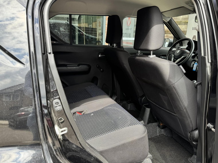 Vehicle Image 16
