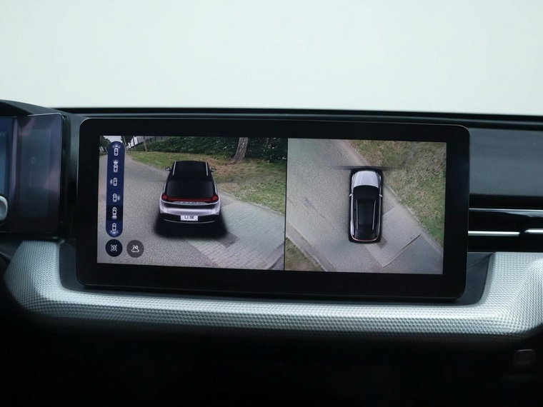 Vehicle Image 31