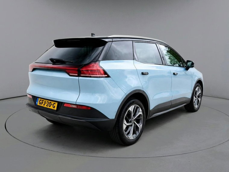 Vehicle Image 7